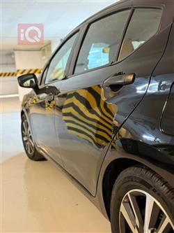 نیسان ڤێرسا